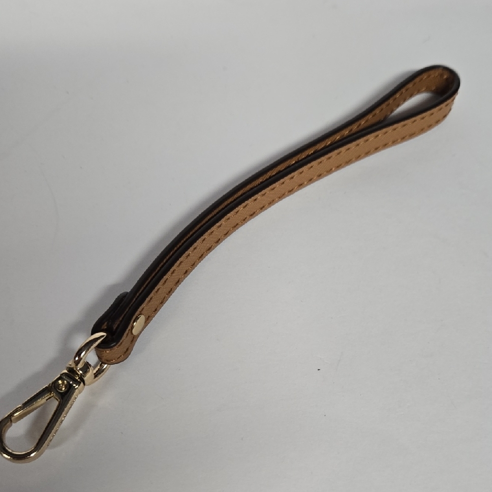 Michael Kors Tan Leather Wristlet Strap with Gold Hardware EUC 7.5"x.5" - Picture 5 of 5